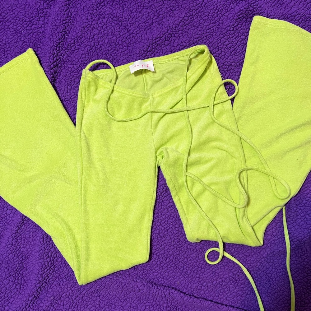 LIME GREEN TERRYCLOTH PANTS READ DESCRIPTION
